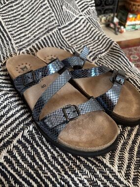 Mephisto Metallic Blue Black Snake-Print Triple-Strap Sandals